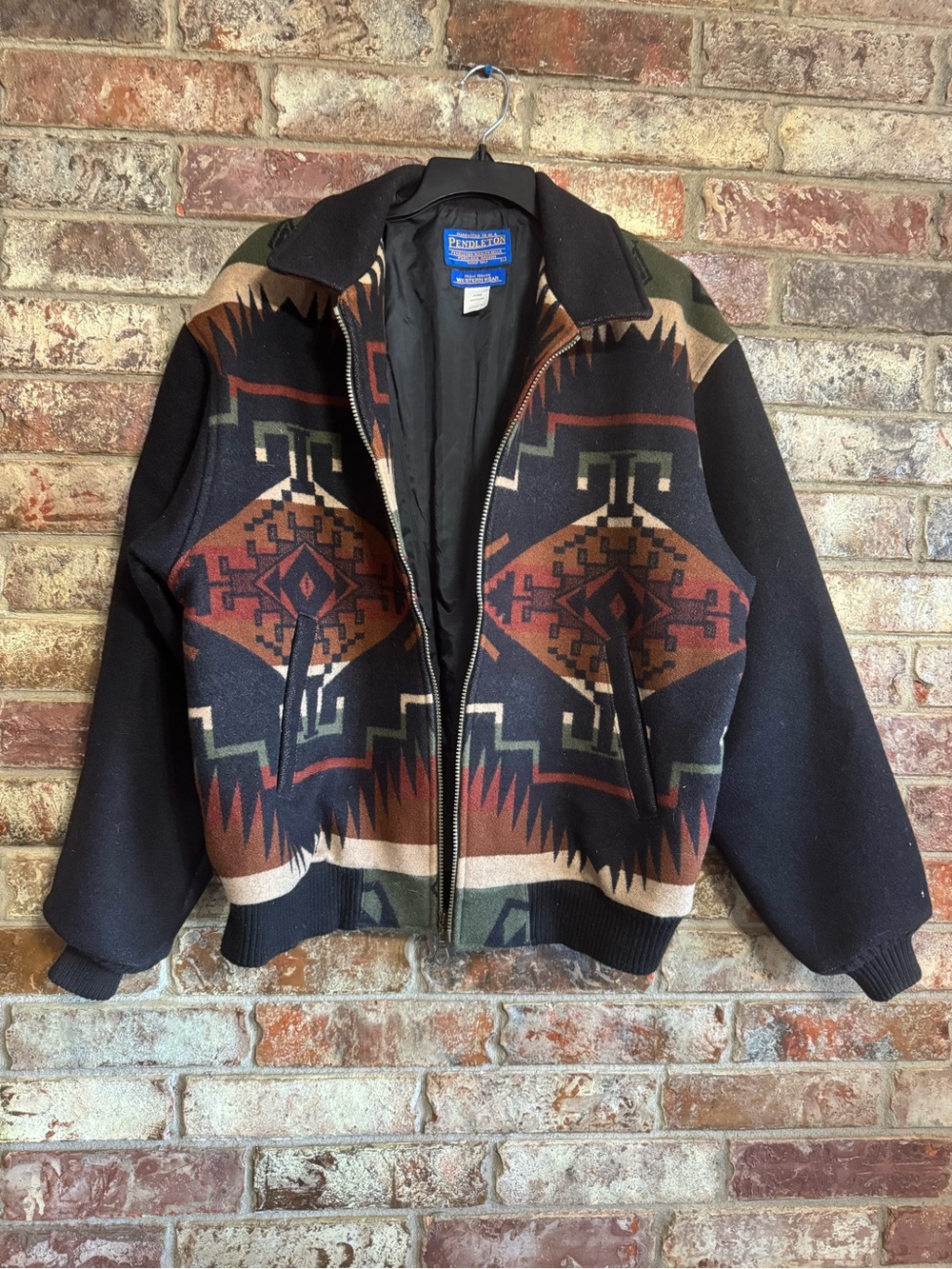 1980’s Pendleton Men’s Southwestern Wool bomber Jacket